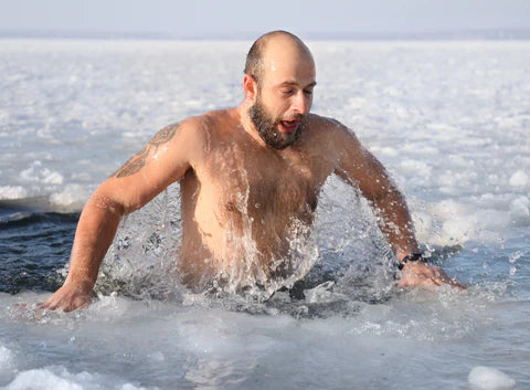 Unlocking the Benefits of Cold Water Immersion with Your Pool & Spa Combo This Winter